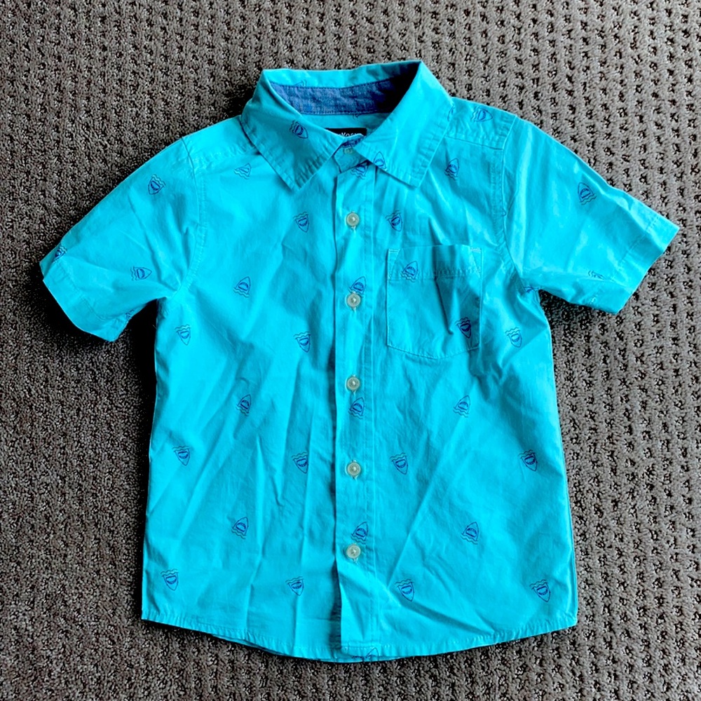 Boys button down shirt sleeve shirt. OshKosh size 5, turquoise with blue sharks.